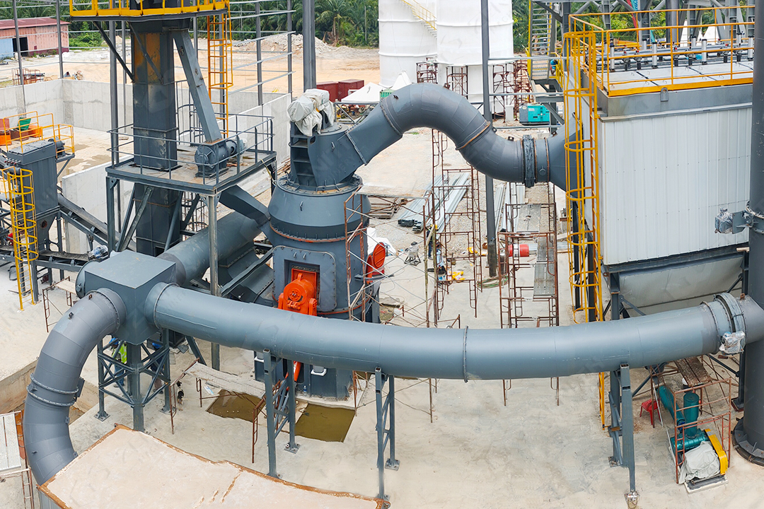 Modern coal grinding system with dust collection