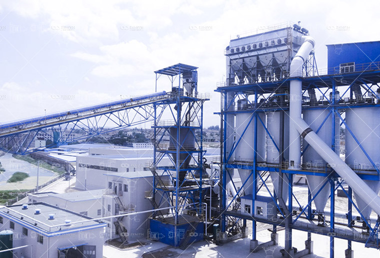 Technical diagram showing the working principle of the LUM Ultrafine Vertical Grinding Mill, highlighting material flow and classification.